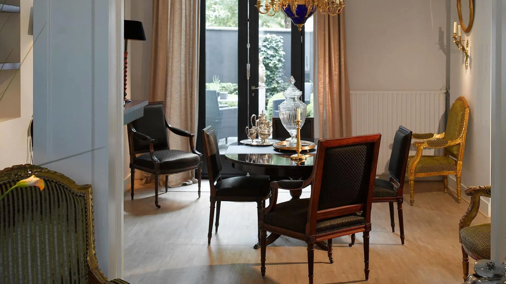 Bourgogne Suite Maastricht 3*,